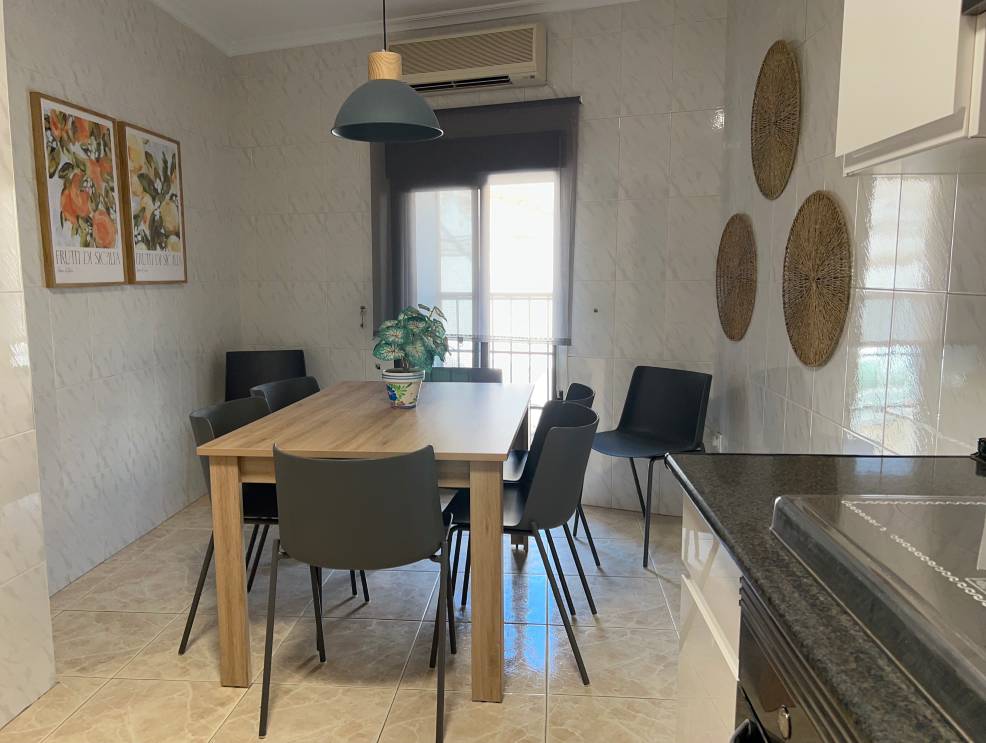 Cocina-comedor en Casa Rural Fuente Vieja (Malpartida de Plasencia)