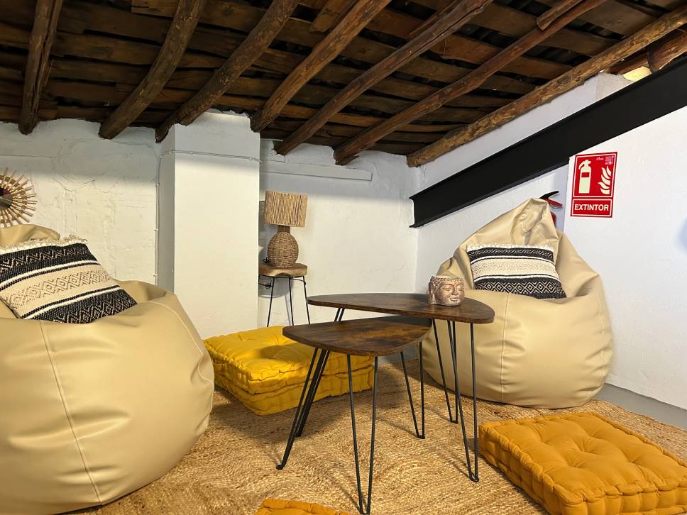 Sala de acesso a la terraza en Casa Rural Fuente Vieja (Malpartida de Plasencia)